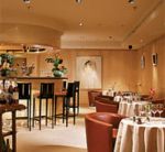 Le bar du W a l'hotel warwick à paris 8e