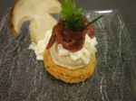 restaurant Justine à Paris 14e - macaron glacé à la fraise 