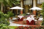 Le patio du restaurant de l hotel Prince de Galles 