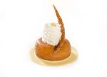 Photo restaurant Paris Le 38 Tour Eiffel - le fameux savarin au rhum et crème légère 