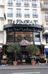 Restaurant Charlot à Paris 9e - une brasserie très parisienne avec un superbe banc de fruits de mer 