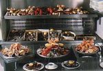 Restaurant Gallopin à Paris 2e : un banc de fruits de mer avec huitres, coquillages, crustaces 