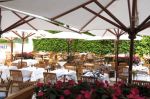 Photo Restaurant Paris La Gare du 16e ardt : la jolie terrasse fleurie on l'on s'installe aux beaux jours 