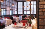Restaurant Jarrasse à Neuilly    - la belle salle à panger avec terrasse de ce resto marin 