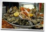 Restaurant la Mascotte à Paris 18e - le fameux plateau de fruits de mer de ce resto montmartrois 
