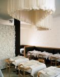 Restaurant Maxan à Paris 8e - la salle à manger au cadre original 