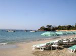 La plage des Girelles à Ajaccio, avec vue sur la propriété de Tino Rossi 