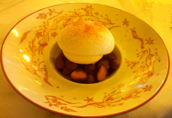 aventure restaurant paris pavlova