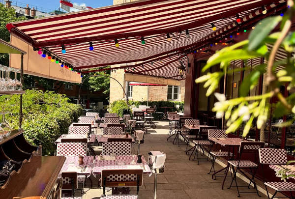 bal perdu restaurant paris terrasse