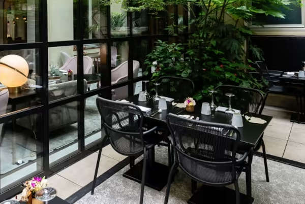 cleo restaurant paris terrasse