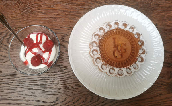 grand gourmand restaurant dessert