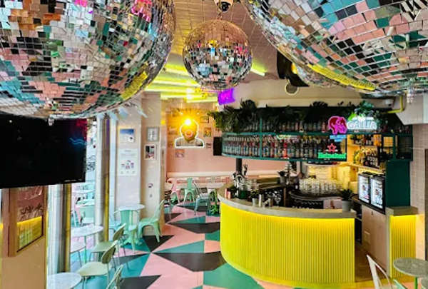 miami boulevard brunch paris bar