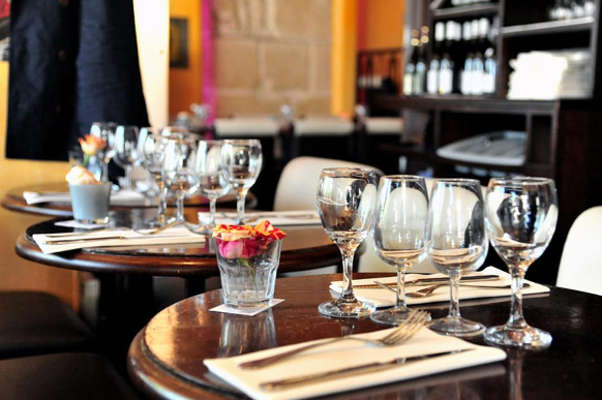 petit pont restaurant s2