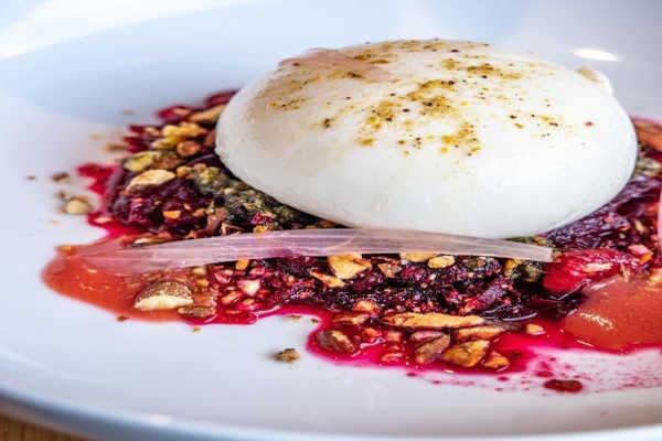 dame augustine restaurant paris burrata