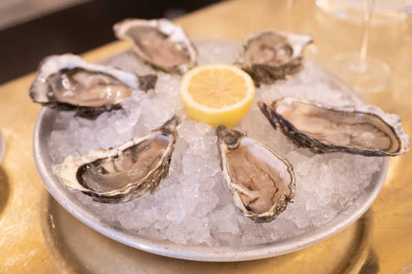 grand colbert restaurant paris huitres