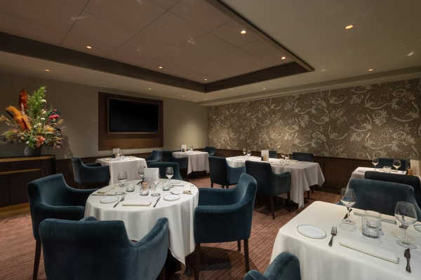 pierre charron restaurant s1