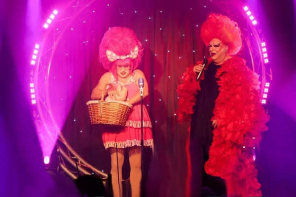 Soirée transformiste du Nouvel An