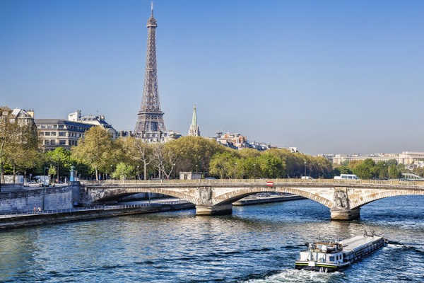 Déjeuner croisière fête des Mères  sur Seine 1