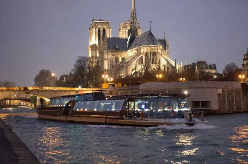 Diner-Croisière du 14 juillet sur la Seine à Paris 5