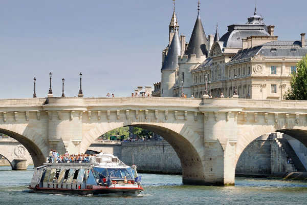 Croisière des Vedettes du Pont Neuf
