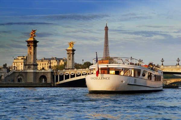 excellence yachts paris vue1