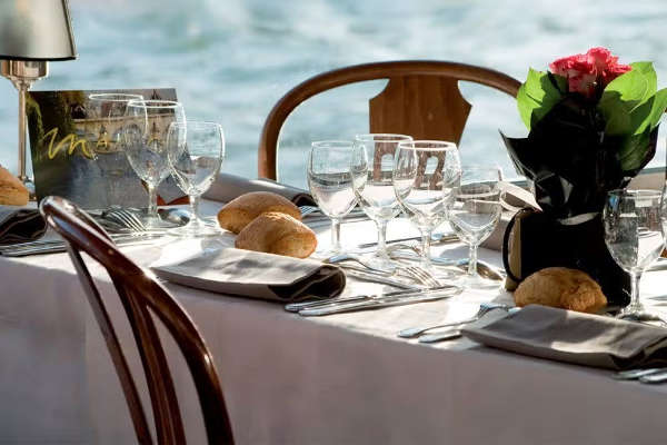 Déjeuner croisière Paris Seine