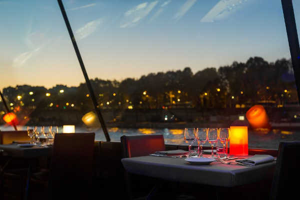 bateaux parisiens diner crois Get s2