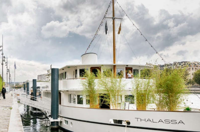 Saint Valentin à quai à bord du bateau Quai Liberté