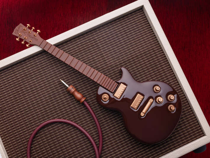 Bûche de Noël guitare de l'Hôtel Kimpton