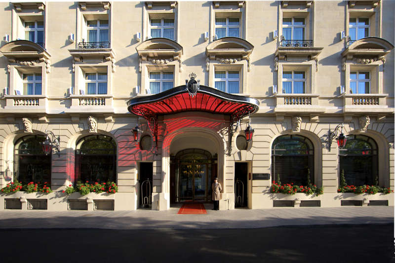 Bûche 2022 du Royal Monceau