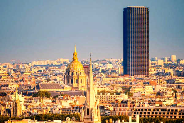 Visite au sommet de la Tour Montparnasse à Paris
