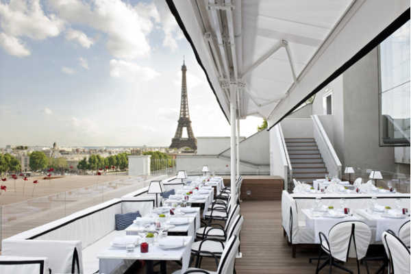 La Maison Blanche restaurant avec terrasse à Paris