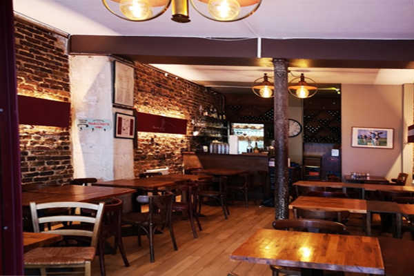 Restaurant sacré fleur, viandes et grillades