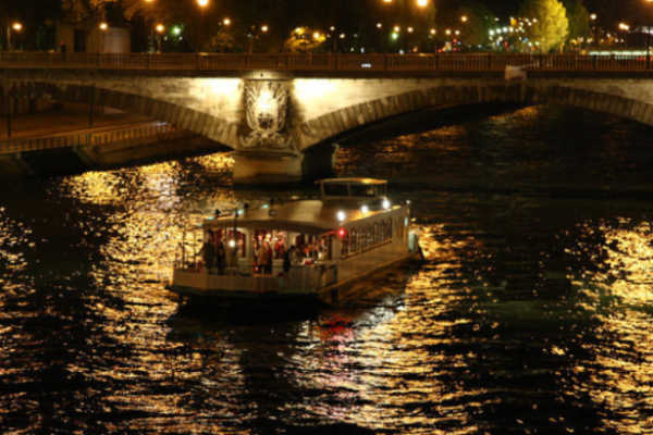 réveillon du Nouvel An à bord de La Guêpe Buissonnière
