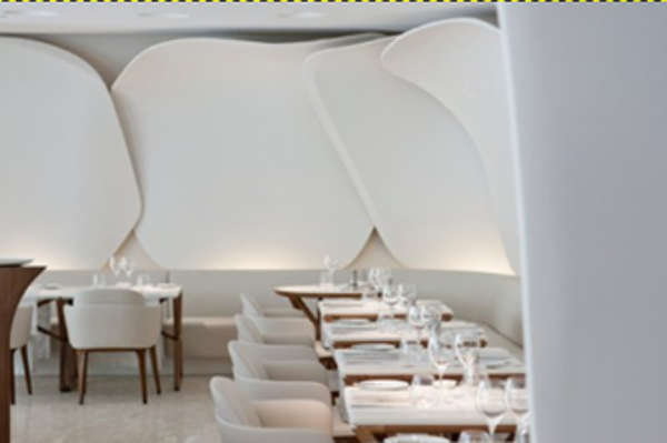 RÉVEILLON DE LA SAINT-SYLVESTRE AU CAMÉLIA AU MANDARIN ORIENTAL PARIS.