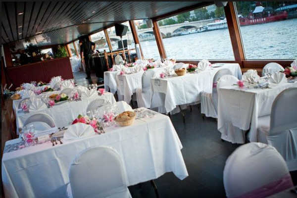 Dîner Croisière de la Saint-Valentin à bord de l'Île de France 