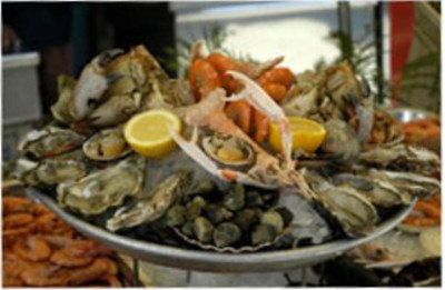 Mascotte butte montmartre fruits mer