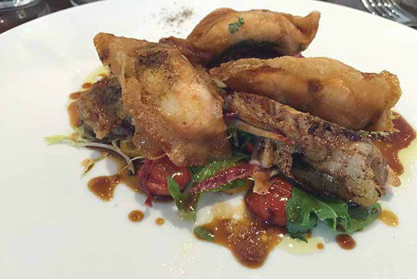 Aux Amis, les langoustines croustillantes et pied de porc 