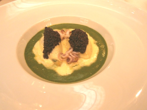 Vernet Caviar, le Encornet farcie au cabillaud Caviar Baeri Royal Sélection et risotto 