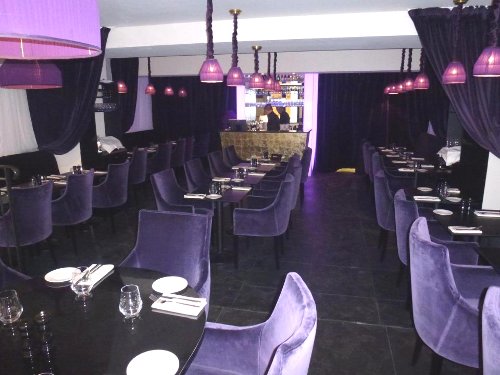 Le Confidentiel, la salle à manger de ce restaurant chic halal aux Champs-Elysées