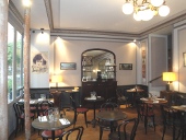 La salle à manger du restaurant le Petit Trianon 75018 Paris
