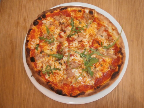 une pizza de la Cantina di Luca aux Champs Elysées