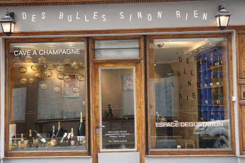 Des Bulles Sinon Rien bar à champagne à Paris