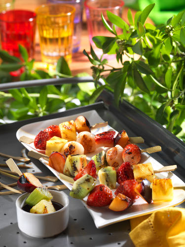 slunch désigne les apéros dînatoires 