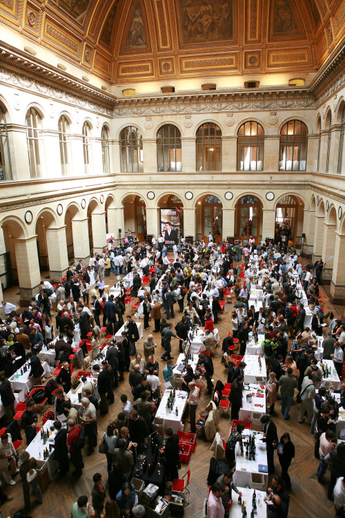 Salon de la revue du vin de france a paris