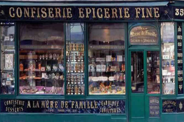 Pâques à la Mère de Famille