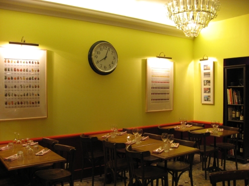Photo restaurant Paris Le Bon Bec 75014 - la salle à manger, gaie et chaleureuses de ce resto du 14e 