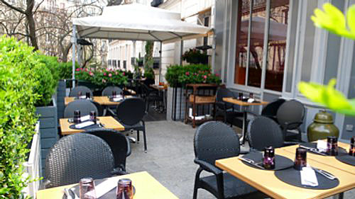Le Chamarré Montmartre, la jolie terrasse de ce restaurant mode