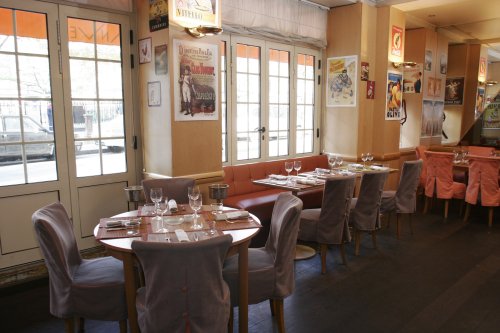 Restaurant la Table d Anvers à Paris 9e - la salle à manger de ce resto chic et sympa 