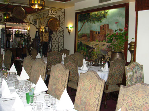Photo du restaurant libanais la Taverne du Nil à Paris 4e - la salle à manger de ce sympathique resto de l'Isle Saint Louis 